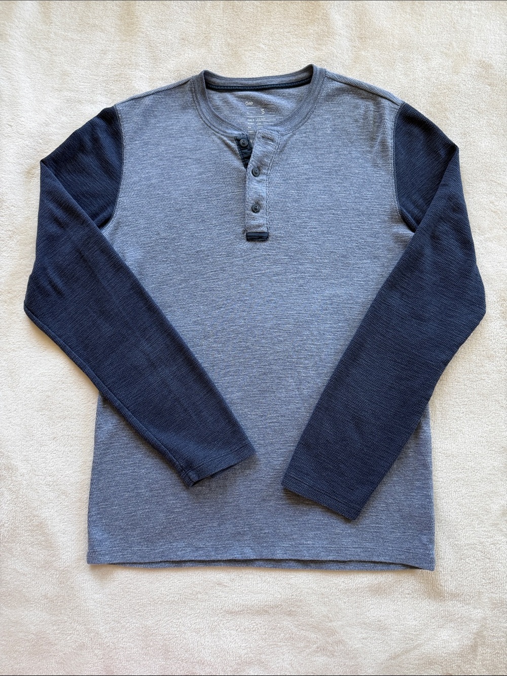 Men's GAP Long Sleeve Henley Shirt